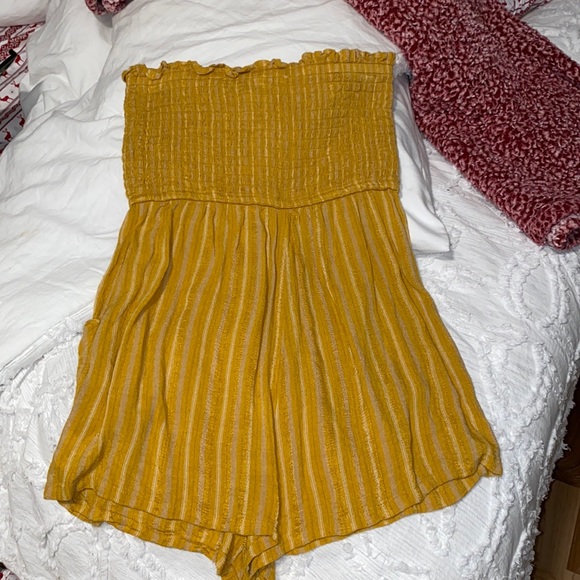 American Eagle Outfitters Pants - Yellow American Eagle romper